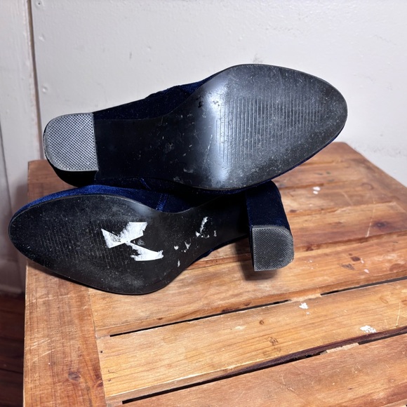 Steve Madden Blue Velvet Platform Boots - Picture 6 of 13